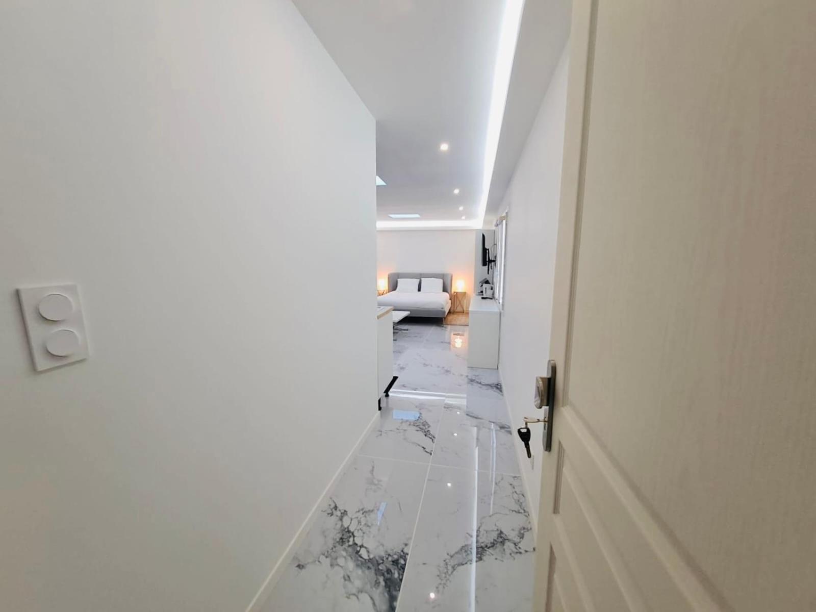 Studio Spacieux Metro 14 Paris Орли Экстерьер фото