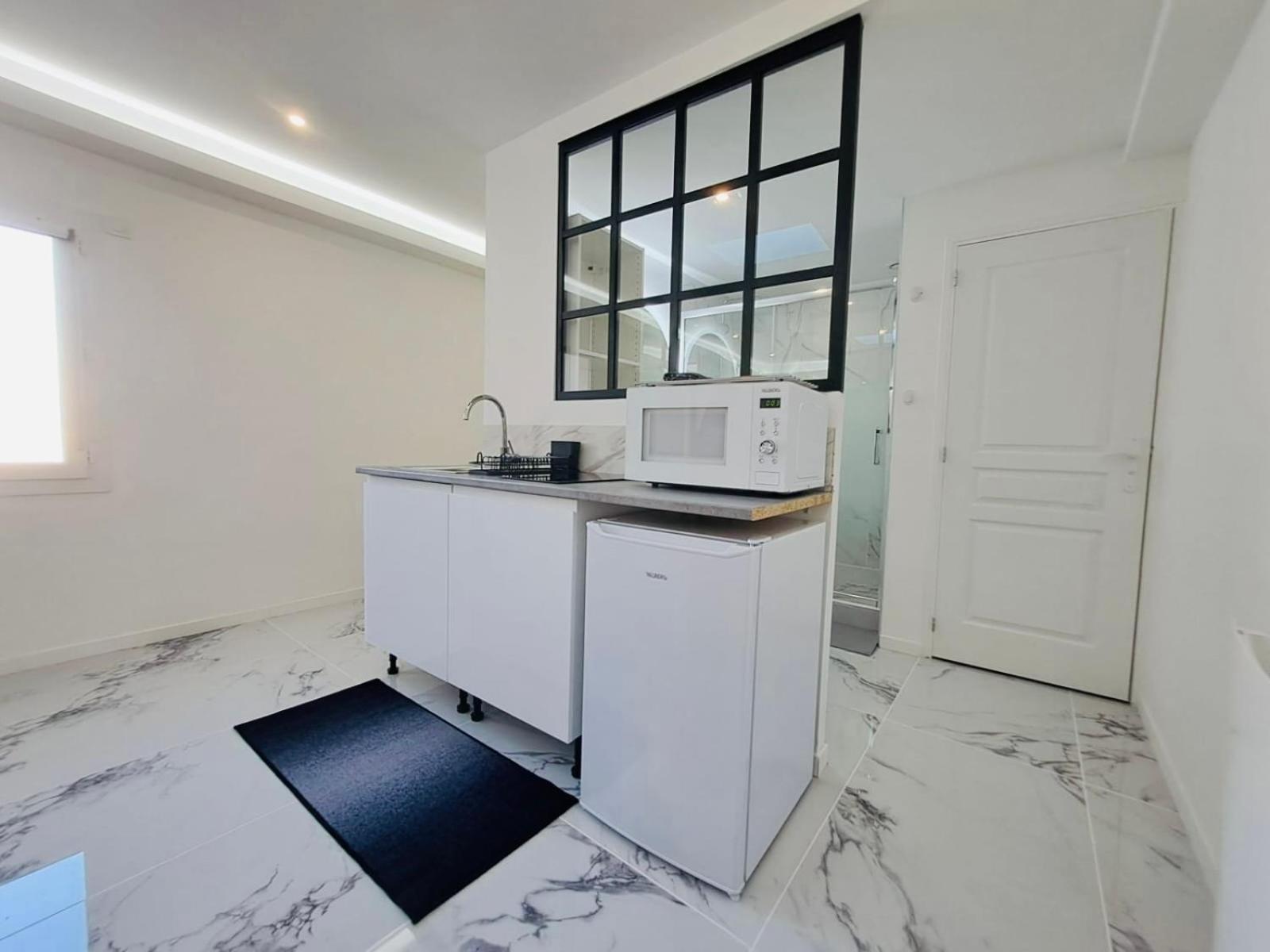 Studio Spacieux Metro 14 Paris Орли Экстерьер фото